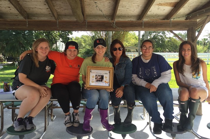 University of Miami pre vet students at South Florida SPCA